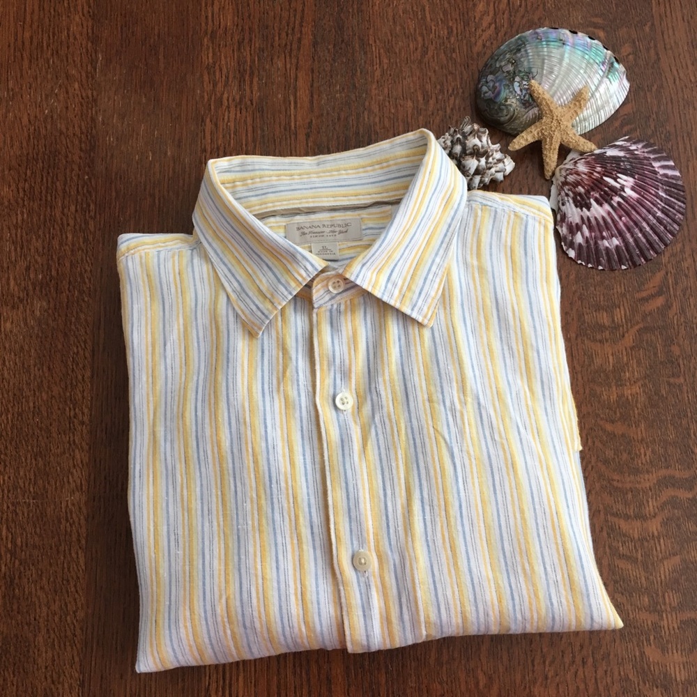 Banana Republic Yellow and White Striped Casual Button-Down Shirt